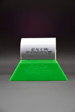 Load image into Gallery viewer, 3.5” GREEN FUSION TURBO PRO W/ LARGE GRAY HANDLE