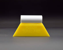 Load image into Gallery viewer, 3.5” YELLOW FUSION TURBO PRO W/ SMALL WHITE HANDLE